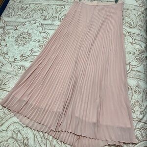 Light Pink Pleated Midi Skirt (size S/M)